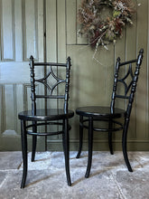 Load image into Gallery viewer, Aesthetic movement Edwardian early 20th century antique black painted bent wood chairs pair