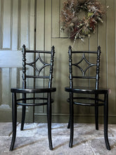 Load image into Gallery viewer, Aesthetic movement Edwardian early 20th century antique black painted bent wood chairs pair