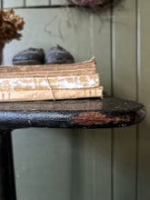 Load image into Gallery viewer, Antique chinoiserie quatrefoil tilt top black table with scroll feet