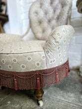 Load image into Gallery viewer, Vintage French 1940&#39;s original floral cotton fabric bedroom arm chair