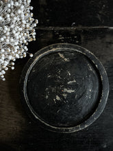 Load image into Gallery viewer, Black stone vintage tawa plate