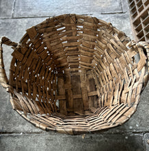 Load image into Gallery viewer, French Rustic Vintage grape harvest basket