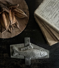 Load image into Gallery viewer, French vintage 1940&#39;s  metal fish chocolate mould