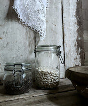 Load image into Gallery viewer, Le Parfait Super Local French Vintage glass kilner storage jars