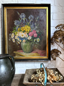 Vintage 1946 floral still life oil painting on canvas signed & dated.