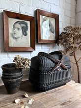 Load image into Gallery viewer, French antique market basket panier de ferme, 1800&#39;s