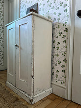 Load image into Gallery viewer, An early Victorian painted pine cupboard with double doors and 3 shelves