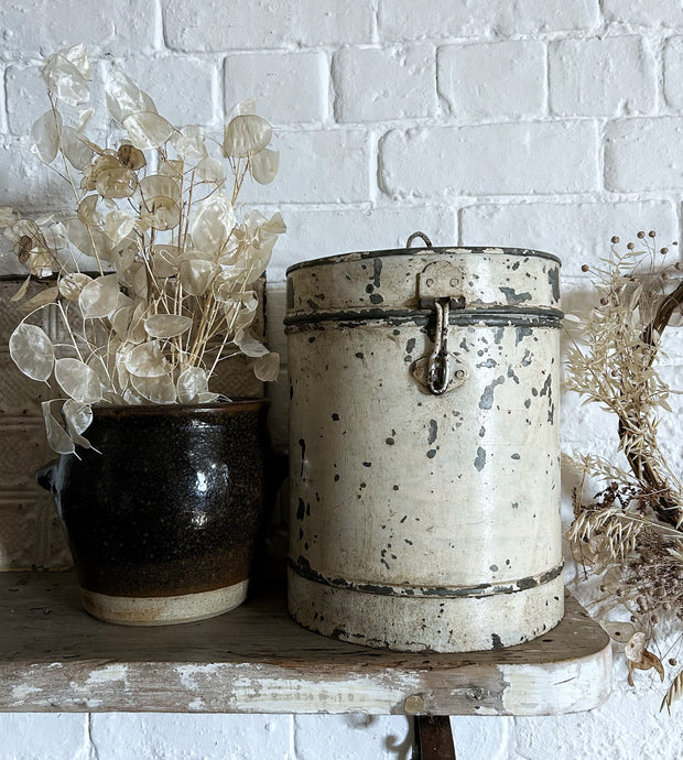 Large Vintage cream metal Toleware storage tin