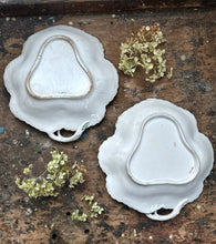 Load image into Gallery viewer, Pair of green &amp; white drab wear dishes circa 1840