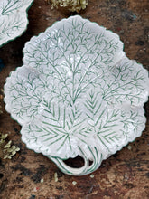 Load image into Gallery viewer, Pair of green &amp; white drab wear dishes circa 1840