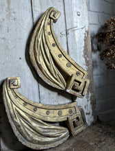 Load image into Gallery viewer, Theatrical art deco gilded wood &amp; gesso decorative pieces