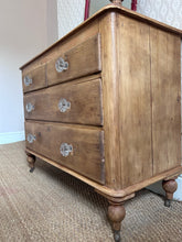 Load image into Gallery viewer, Pine Victorian chest of drawers two over two with cut glass knobs