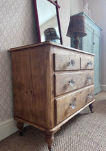 Load image into Gallery viewer, Pine Victorian chest of drawers two over two with cut glass knobs