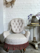 Load image into Gallery viewer, Vintage 1940&#39;s floral chintz fringed fabric bedroom chair