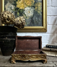 Load image into Gallery viewer, Vintage Italian Florentine wooden jewellery box casket