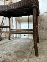 Load image into Gallery viewer, Vintage 1940's original Lusty Lloyd Loom stool with label