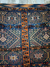 Load image into Gallery viewer, Vintage Hand Knotted wool Afghan Baluch Saddlebag 