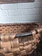 Load image into Gallery viewer, Vintage large coppiced wood oak swill basket 
