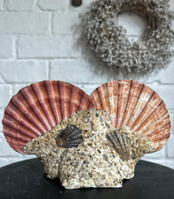 Load image into Gallery viewer, Vintage early 20th Century French souvenir shell hand painted ink well