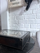 Load image into Gallery viewer, Wunderkammer Vintage curiosity collection glass fronted wooden box of vintage shells with crab