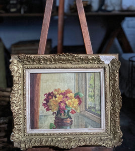Vintage still life floral oil painting in original gilt ghesso frame