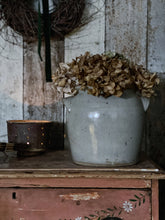 Load image into Gallery viewer, French Vintage farmhouse country style confit pot