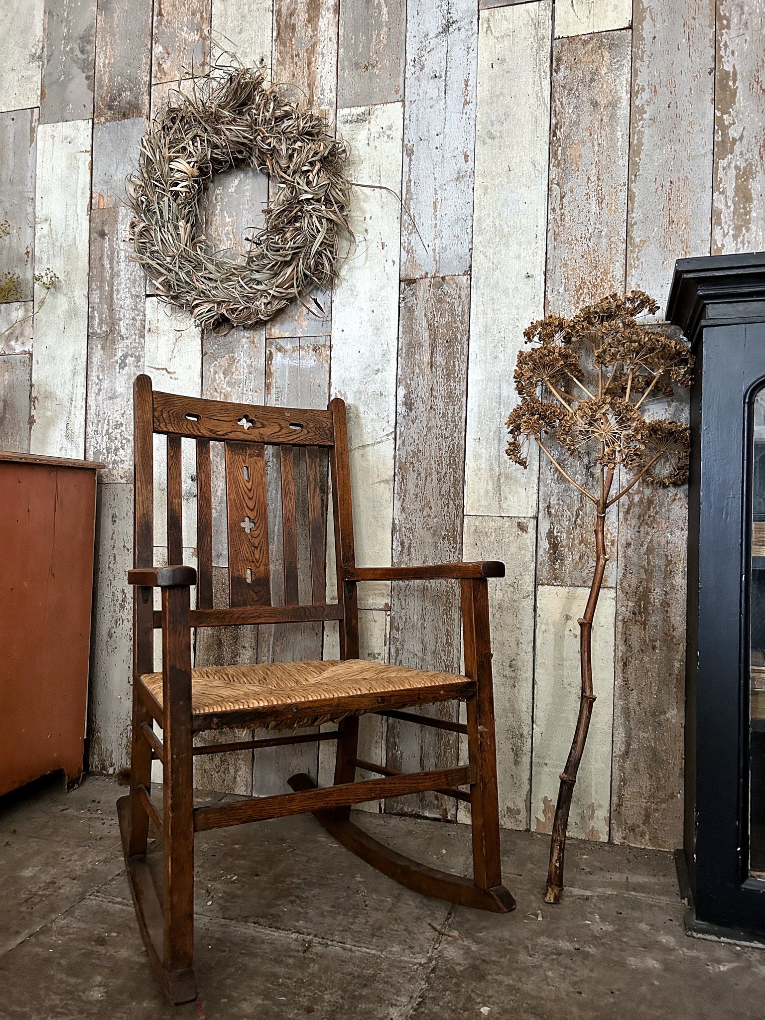 Antique porch on sale rocking chairs