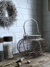 Load image into Gallery viewer, Rustic French Metal Wire Egg Basket with Wooden Lid