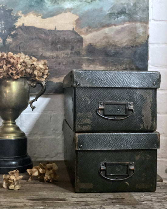 Large Dark Green Mock Lizard Skin Desk Top Vintage Storage Lidded Box