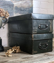 Load image into Gallery viewer, Large Dark Green Mock Lizard Skin Desk Top Vintage Storage Lidded Box