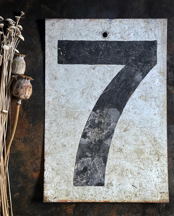 Vintage Metal Cricket Score Number 7