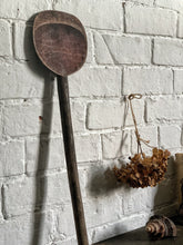 Load image into Gallery viewer, 1m Vintage Eastern European Bread Paddle