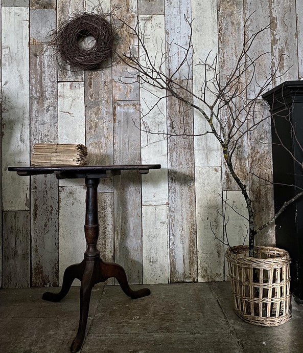 A Lovely Antique Georgian Tilt Top Tripod Wooden Table